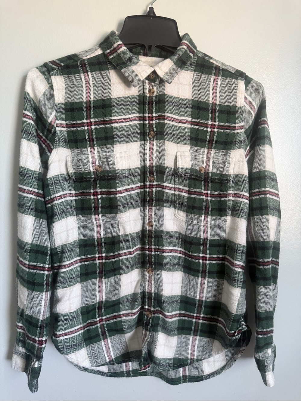American Eagle Women's Ahh-amazingly Soft green, white red plaid flannel shirt S